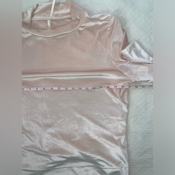 ✨ ANTHROPOLOGIE ✨ Krisha Velvet Top Sz Large - Picture 9 of 11